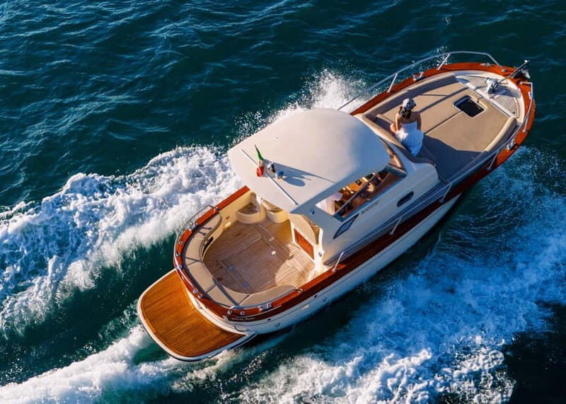 Capri : 2 Hours Private Boat from Capri - FAQs