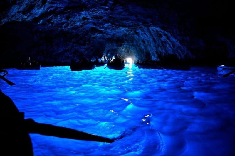 capri-3-hour-private-boat-tour-with-blue-grotto-visit