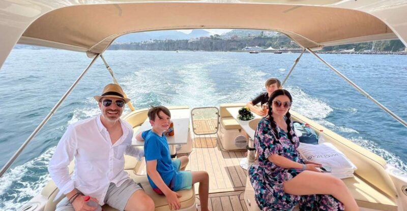 capri-all-inclusive-premium-private-boat-tour-and-city-visit
