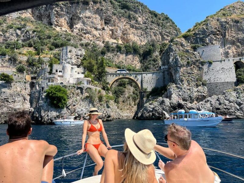 capri-all-inclusive-premium-private-boat-tour-and-city-visit