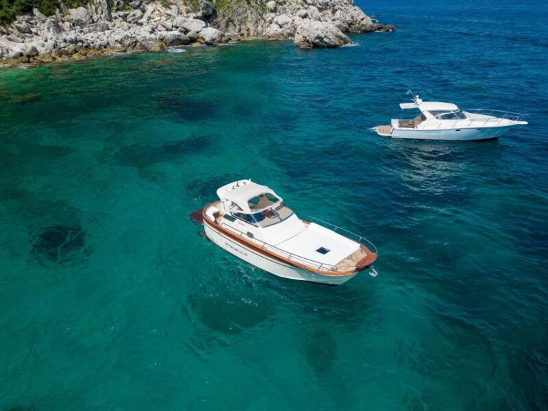 capri-amalfi-coast-speed-boat