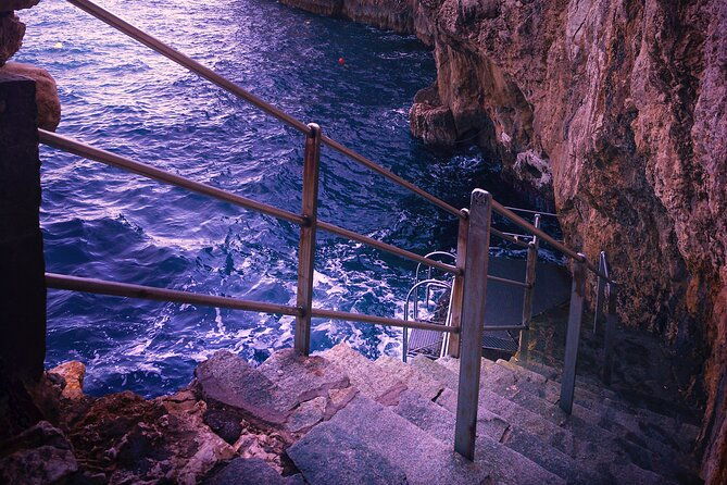 capri-anacapri-blue-grotto-small-group-tour-from-naples