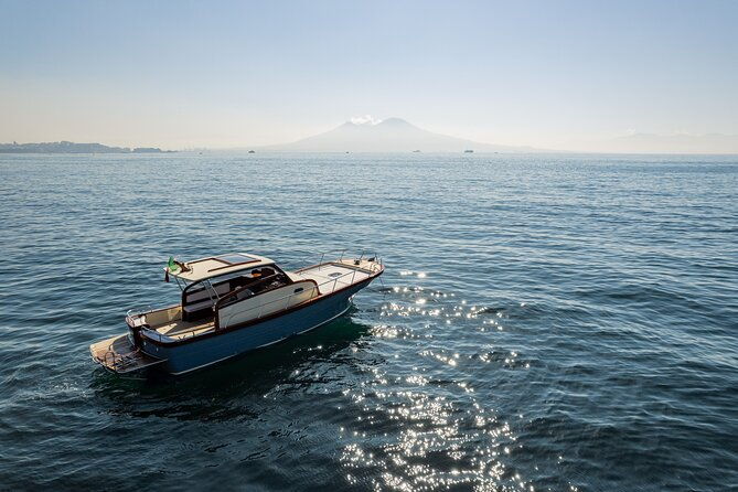 capri-and-blue-grotto-boat-tour-from-sorrento