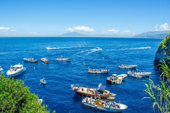 capri-and-blue-grotto-small-group-boat-tour
