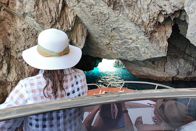 capri-and-blue-grotto-small-group-boat-tour