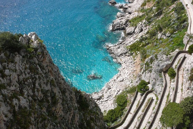 capri-and-blue-grotto-small-group-tour-2