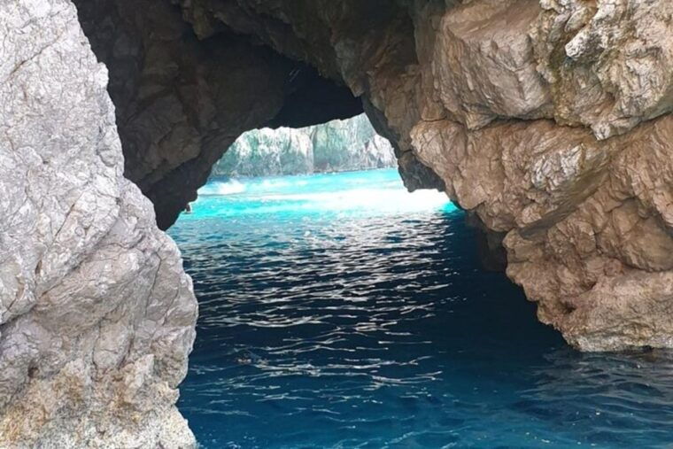 capri-and-positano-with-private-boat-full-day-from-capri