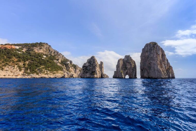 capri-and-sorrento-cruise-island-tour