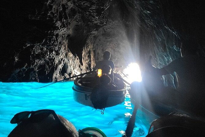 capri-blue-grotto-small-group-boat-day-tour-from-sorrento