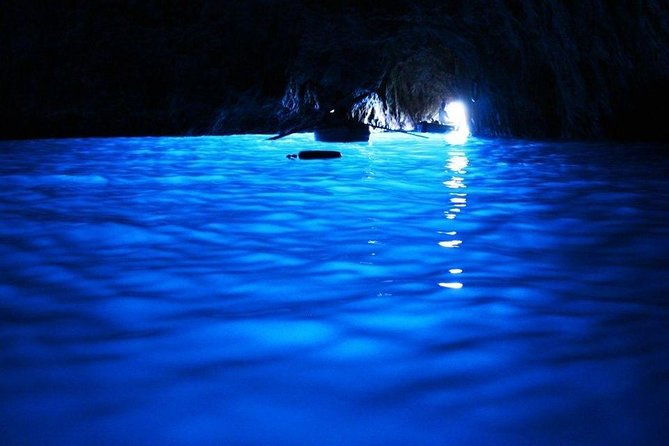 capri-blue-grotto-small-group-boat-day-trip-from-sorrento