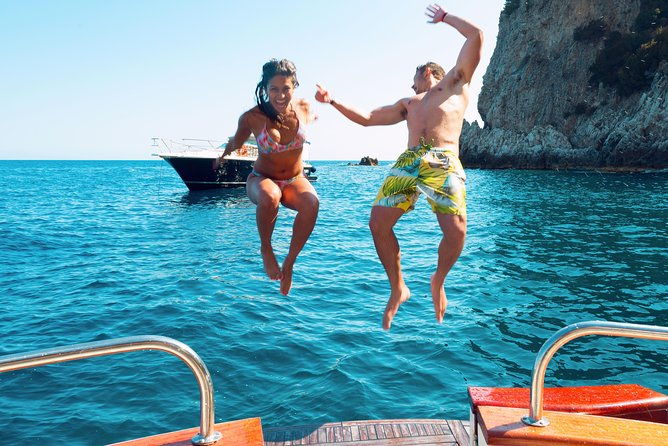 capri-boat-excursion-from-sorrento-2