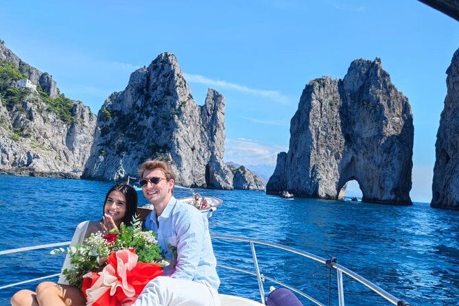 capri-boat-tour-and-city-visit-from-sorrento
