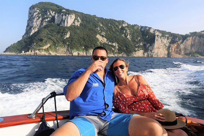 Capri boat tour from Positano with Light Lunch, Drinks & Swim - FAQs