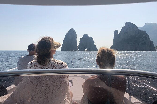 capri-boat-tour-from-sorrento-2