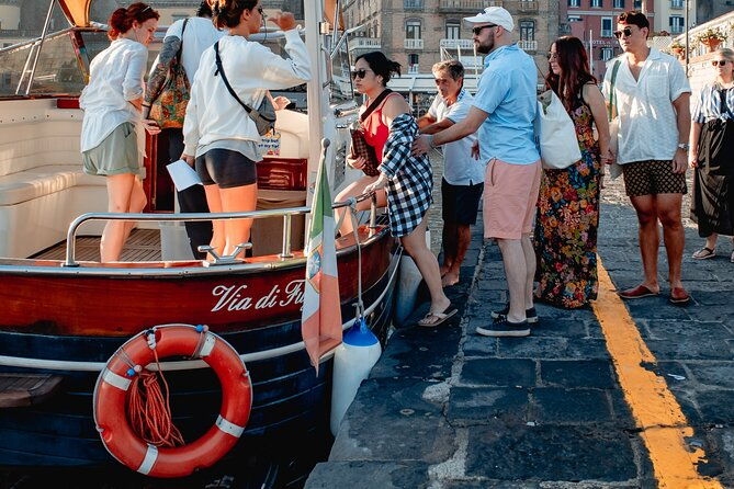 capri-boat-tour-from-sorrento