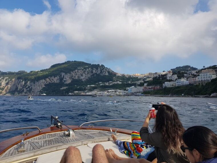 capri-by-boat-from-massa-lubrense