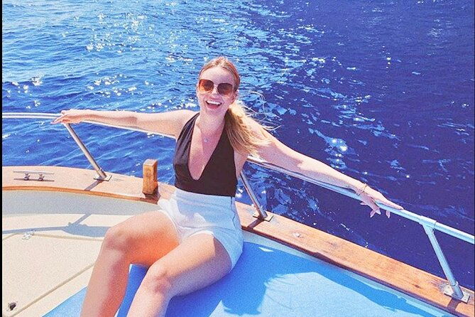 capri-enjoy-the-sweet-life-by-boat-for-4-unforgettable-hours