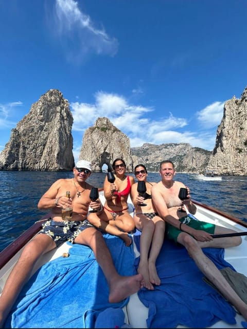 capri-experience-the-magic-of-the-island-with-an-unforgettable-sunset-tour