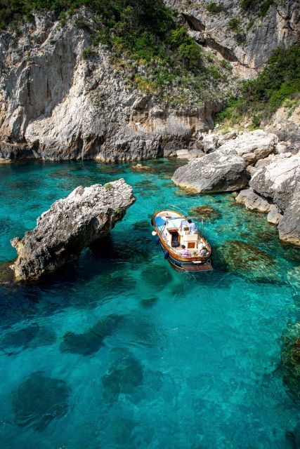 capri-half-day-private-customizable-cruise-with-snorkeling