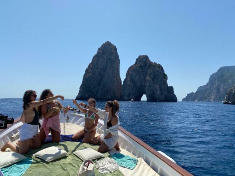 capri-island-and-grottos-boat-cruise-with-snacks-and-drinks