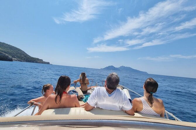 capri-island-and-the-blue-grotto