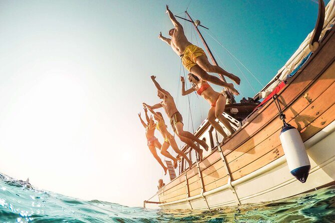 Capri Island Boat Tour from Amalfi with Snorkeling | Small Group - Key Points