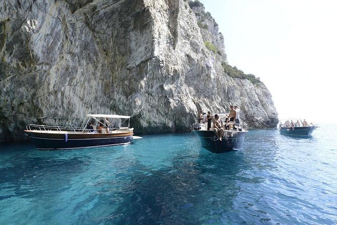 capri-island-boat-tour-from-rome-by-train
