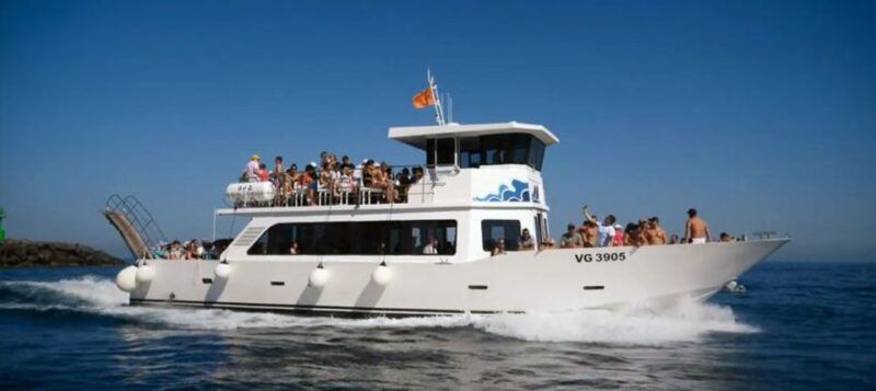 capri-island-boat-tour-with-blue-grotto-stop