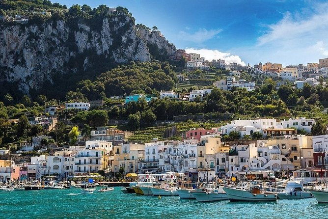 capri-island-in-private-luxury-40-feet-speedboat-from-sorrento-positano-amalfi-ravello-2