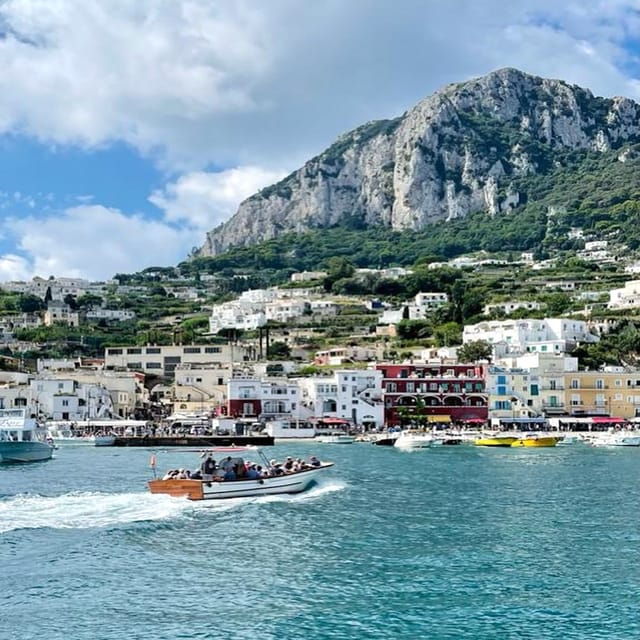 capri-island-private-comfortable-boat-tour