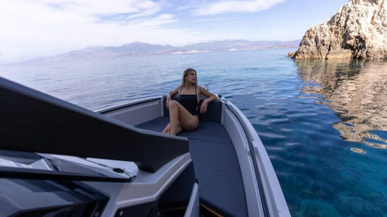 capri-island-private-tour-from-sorrento-motorboat-28ft