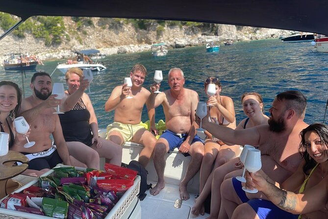 capri-la-dolce-vita-boat-tour-from-sorrento-and-castellammare