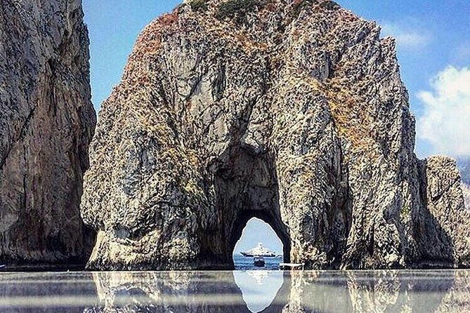 capri-luxury-private-boat-tour-from-capri-or-napoli