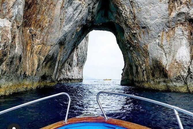 capri-magical-boat-tour-for-an-unforgettable-3-hour-experience