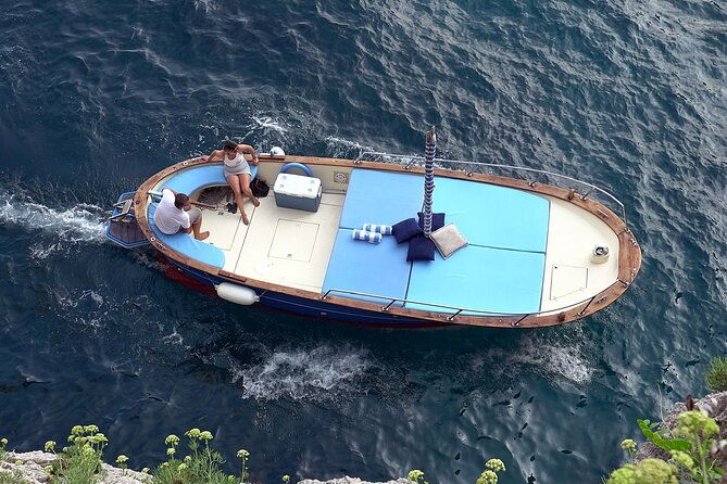 capri-magical-boat-tour-for-an-unforgettable-3-hour-experience