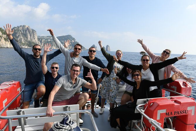capri-minicruise-and-city-sightseeing-daily-trip-from-naples