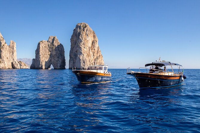 capri-premium-boat-tour-max-8-people-from-sorrento