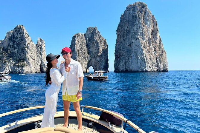 capri-premium-boat-tour-with-city-visit