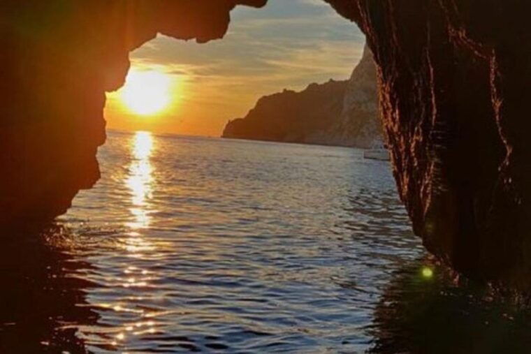 capri-private-boat-tour-at-sunset-from-capri-2-hours