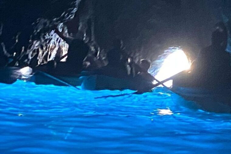 capri-private-boat-tour-from-capri-3-hours-2