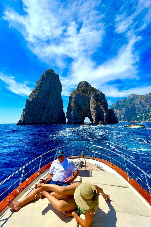 capri-private-boat-tour-from-positano-or-praiano