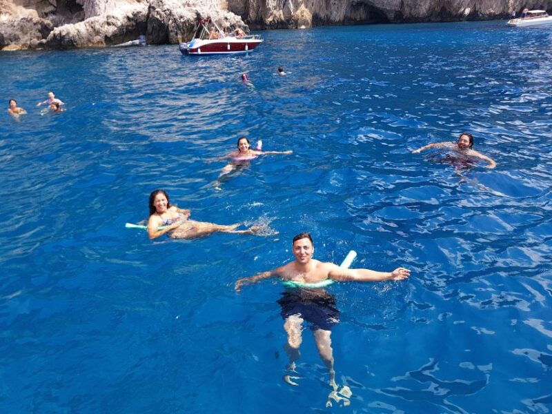 capri-private-boat-tour-from-sorrento-2