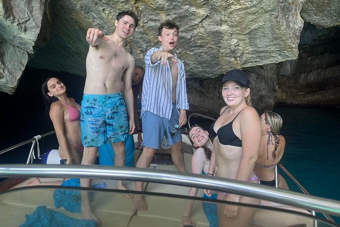 capri-private-boat-tour-from-sorrento-gozzo-25ft-fratelli-aprea