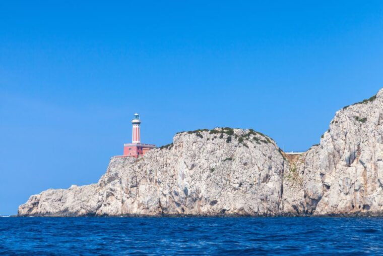 capri-private-island-boat-tour-for-couples