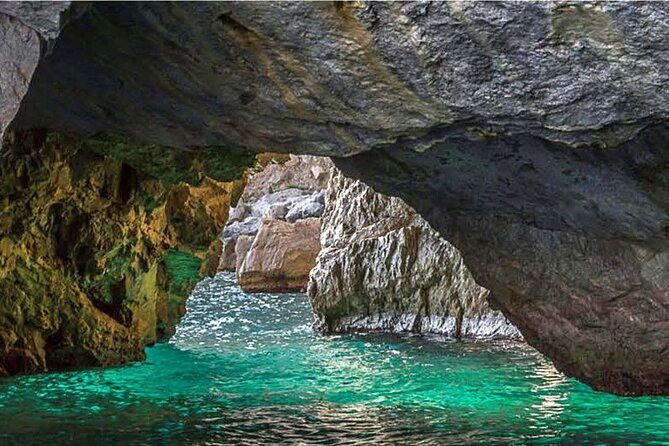 capri-private-tour-from-positano-motorboat-28ft