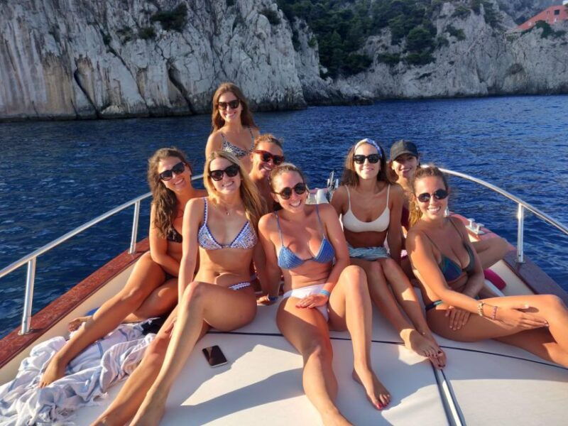 capri-private-tour-in-a-typical-boat