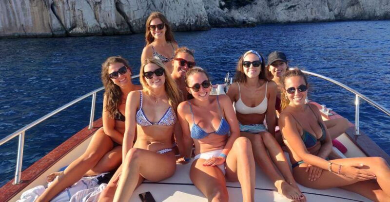 capri-private-tour-in-a-typical-boat