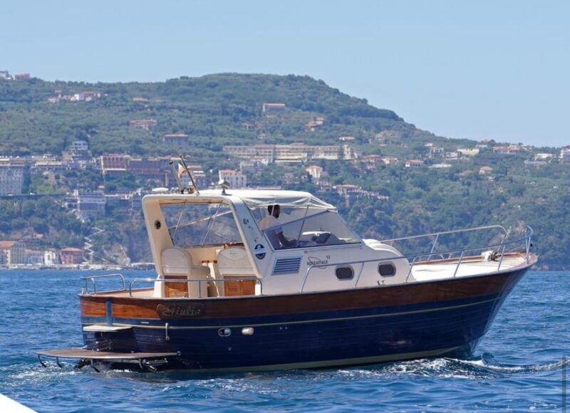 capri-sharing-boat-tour-from-sorrento-limoncello-tasting