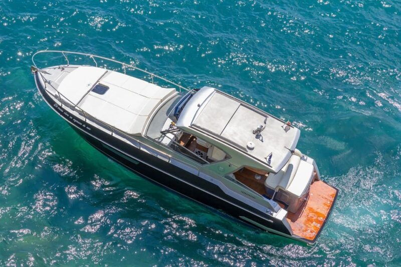 capri-tour-by-luxury-motoryacht-from-amalfi-or-maiori