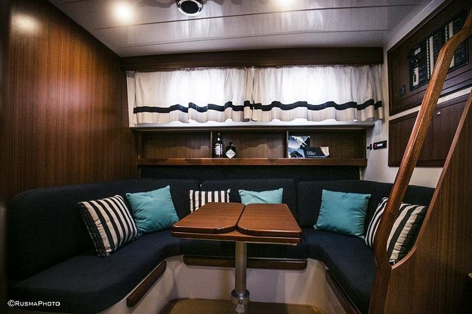 capri-tour-from-sorrento-38ft-motorboat-apreamare